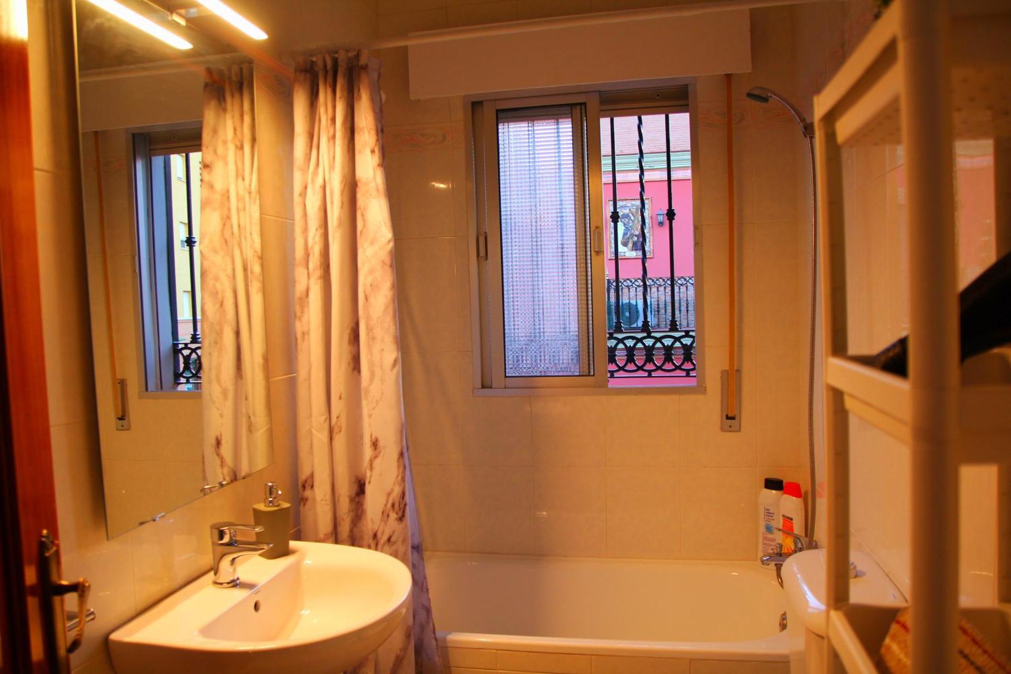 Villa Ahumor Apartamento Entero 20 M Sevilla -6Pax Dos Hermanas Exterior photo